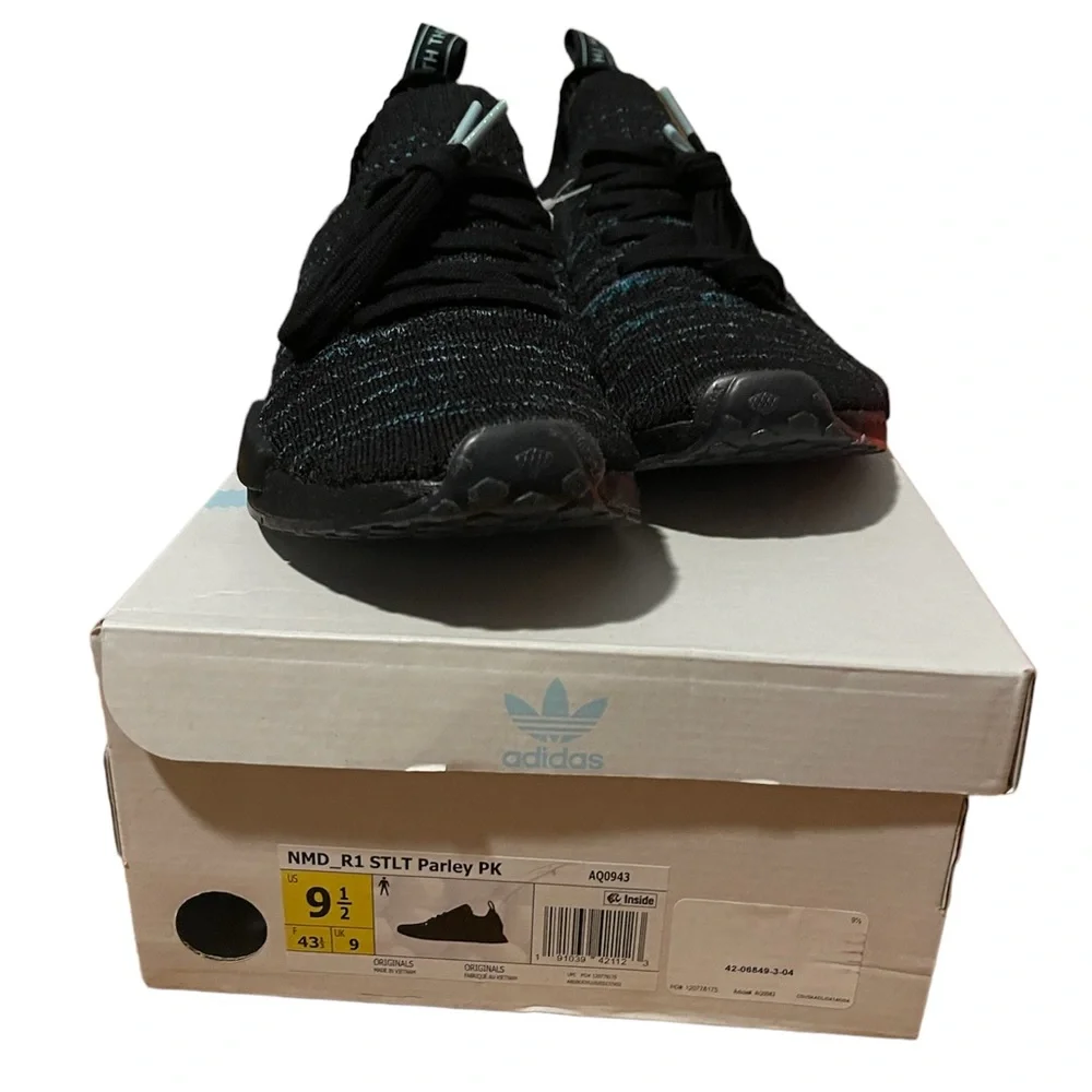 Men’s 9 1/2 NMD_R1 STLT Parley PK - Picture 12 of 16